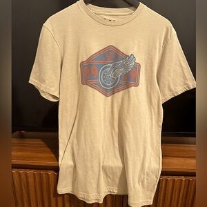 Lee Men's Cream Graphic T-Shirt